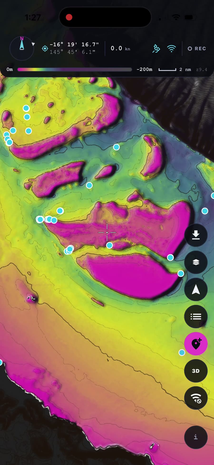 The same reef snapped back to a flat north-up view after tapping the north arrow button
